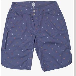 Club Ride women’s mountain bike shorts, size small